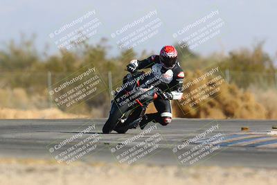 media/Jan-14-2024-SoCal Trackdays (Sun) [[2e55ec21a6]]/Turn 2 (1025am)/